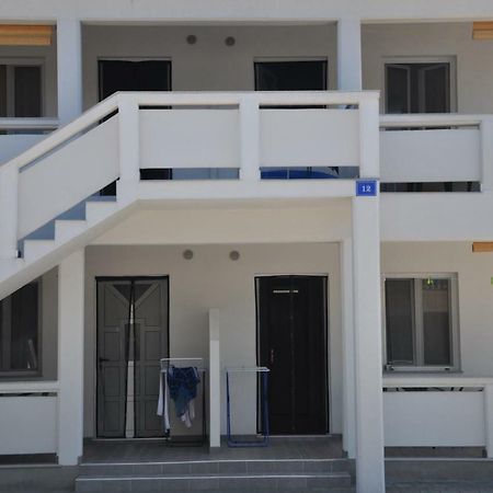 Apartments Istuk Вир Екстериор снимка