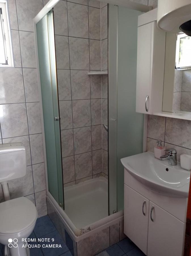 Apartments Istuk Вир Екстериор снимка
