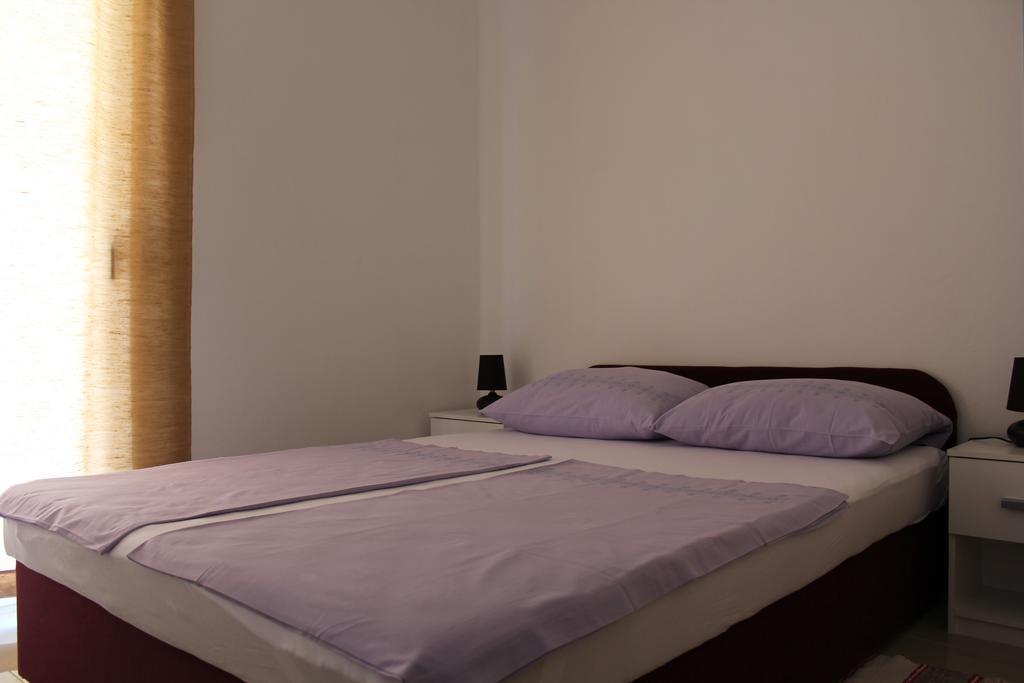 Apartments Istuk Вир Стая снимка
