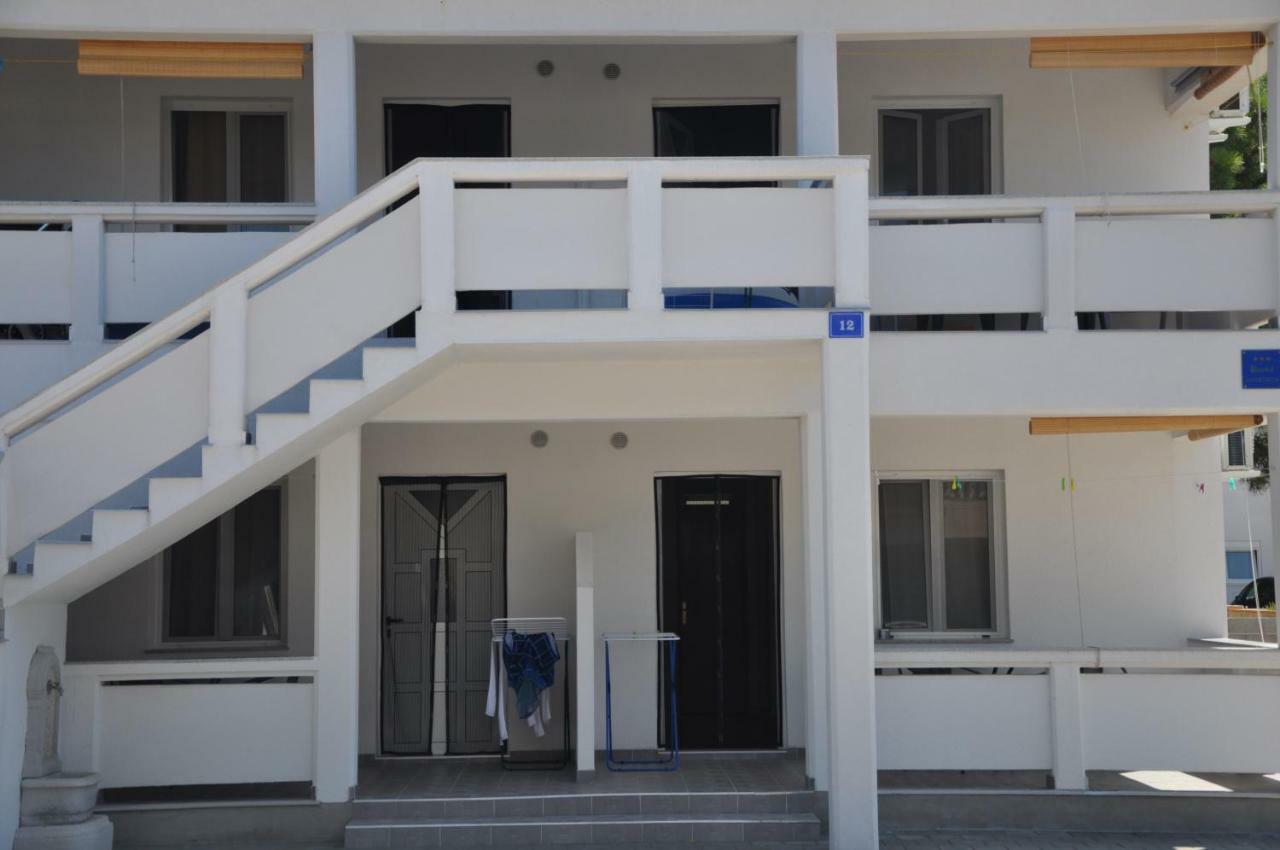 Apartments Istuk Вир Екстериор снимка