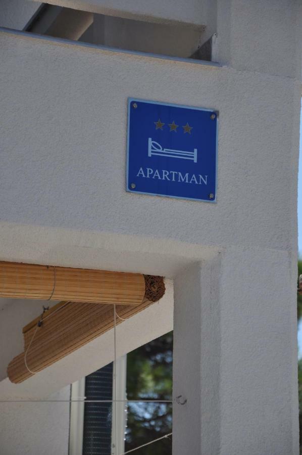 Apartments Istuk Вир Екстериор снимка