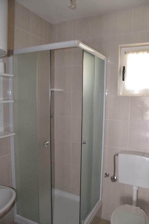 Apartments Istuk Вир Екстериор снимка