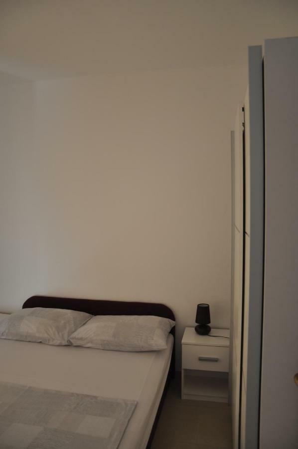 Apartments Istuk Вир Екстериор снимка