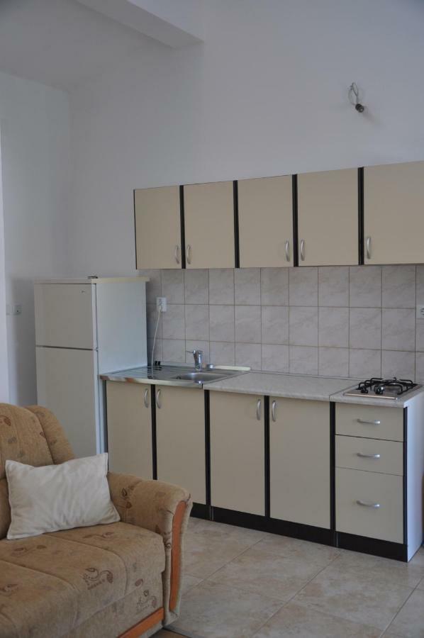 Apartments Istuk Вир Екстериор снимка