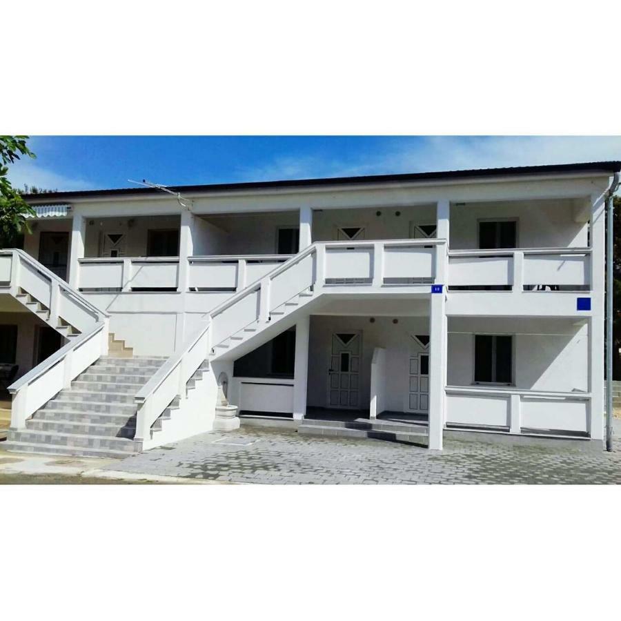 Apartments Istuk Вир Екстериор снимка